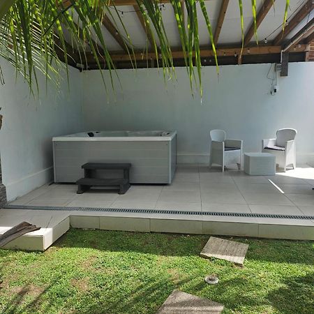 Sweet Colibri Apartment Saint-Pierre Luaran gambar