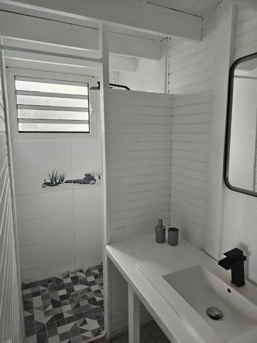 Sweet Colibri Apartment Saint-Pierre Luaran gambar